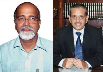 silent for 23 years cbi faces rti chief s fury