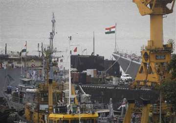 sindhurakshak naval divers yet to reach 18 trapped sailors