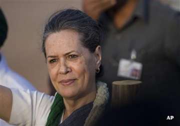 sonia rahul kejriwal vote in delhi