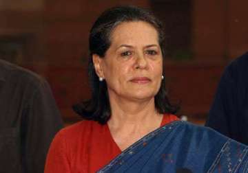 sonia gandhi returns after check up abroad