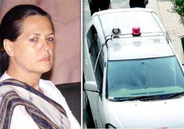 sonia gandhi rejects mp s demand for beacon fitted vehicles in delhi
