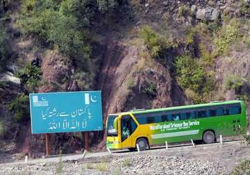 srinagar muzaffarabad bus service resumes