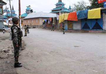 strike in kashmir valley curfew for 9th day in shopian