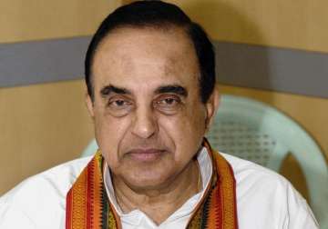 subramanian swamy threatens to move court against delhi police