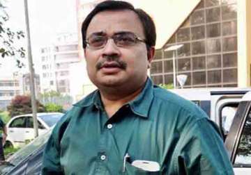 suspended tmc leader kunal ghosh gets bail in first scam case