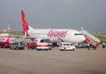 suspicious packet delays new delhi bound spice jet flight