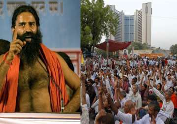 swami ramdev asks supporters to protest police action