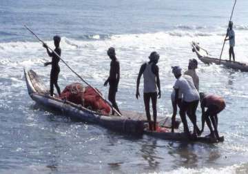 37 tn fishermen set free by lankan court
