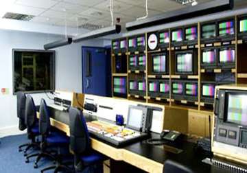 tv channels flay govt for change of rule regarding license renewal