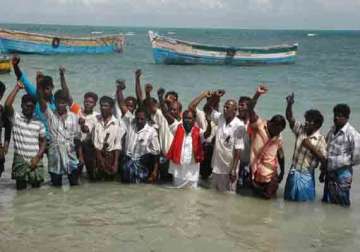 15 tamil nadu fishermen released by sri lankan court