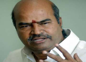 tamil nadu congress chief resigns owning responsibility