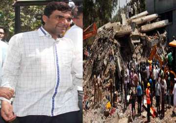 thane building collapse bombay hc grants bail to ncp corporator