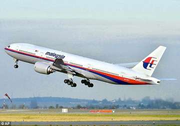 missing boeing 777 mystery why were missing passengers phones ringing for several hours after mishap