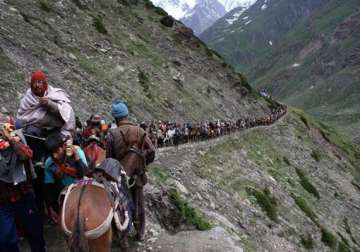 third batch of pilgrims leave for amarnath from jammu