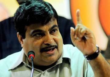 this is not an individual s fight says nitin gadkari