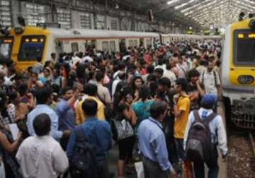 thousands stranded as signals fail on mumbai suburban services