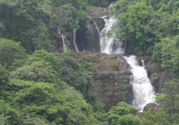 three ratnagiri lawyers drowned in nivali waterfall