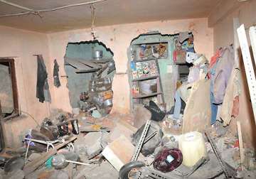 three killed in gas cylinder blast in delhi