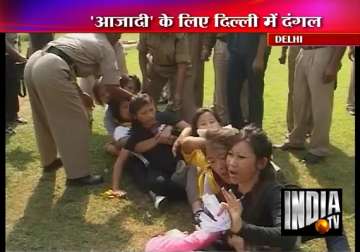 tibetans hold protest outside chinese embassy in delhi