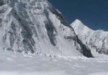 tremors prompt avalanche alert in bhaderwah
