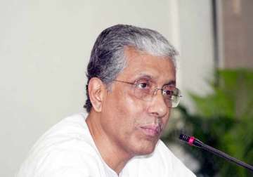 tripura cm for dialogue to end assam nagalnd border violence