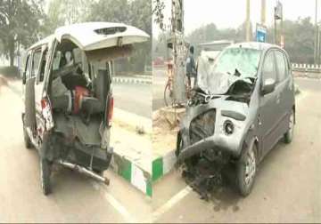two hero employees dead 6 injured in car collision in gurgaon
