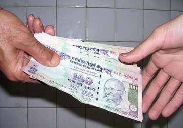 two arrested for seeking bribe in thane