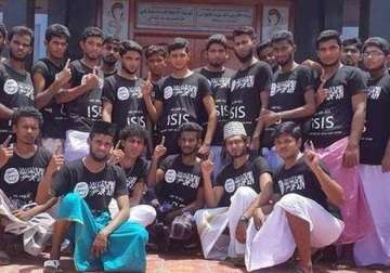 two arrested in tn over group photo in isis t shirts