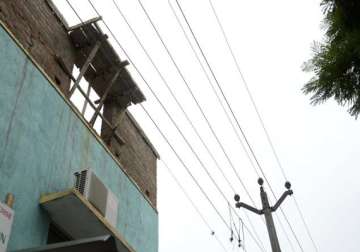 two electrocuted in up
