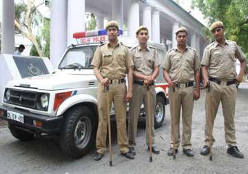 two wildlife smugglers held 11 kg ivory recovered