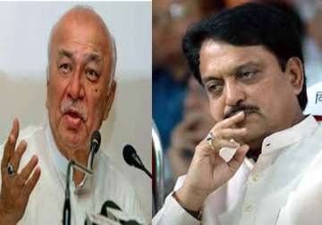 two congress cms gave away 67 prime plots in mumbai to politicians trusts