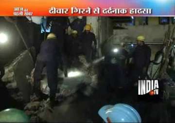 two children killed as textile mill wall collapses in surat