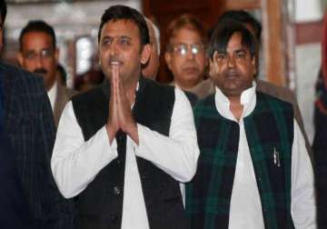 up cm spresents rs 221k cr budget