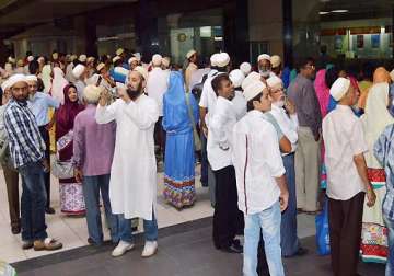 up govt asks centre to provide meningitis vaccines for haj pilgrims