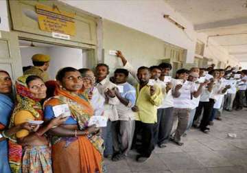 over 55 per cent voting recorded till 5 pm in uttar pradesh