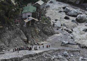 uttarakhand air rescue operations hampered by bad weather
