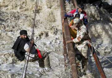 uttarakhand rains hamper rescue efforts 10 000 still stranded death toll may touch 5 000