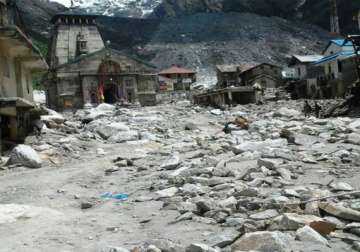 uttarakhand bad weather prevents cleanup of kedarnath shrine