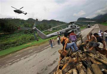 uttarakhand rains halt rescue operations in kedarnath guptkashi