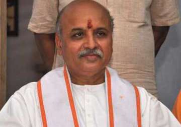 vhp leader pravin togadia launches blood 4 india mobile app