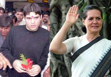 varun invites sonia gandhi to his wedding