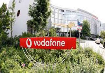 vodafone asked to pay rs 10k to thane customer