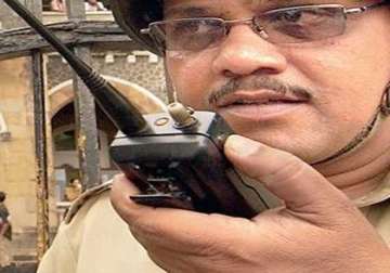 walkie talkies to nail lie of traffic police in bangalore