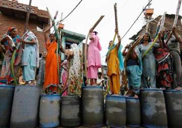 water shortage cripples delhi djb sets up helpline number