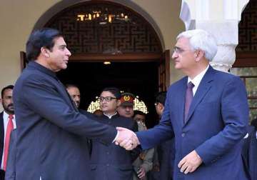 we didn t discuss terror khurshid says after lunch with pak pm