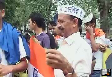 what s there in a cap asks anna hazare
