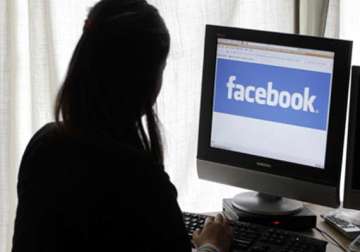 woman duped of rs 1.3 crore by facebook friend