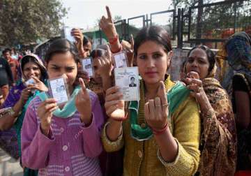 women voters turnout higher than men in 10 states/uts