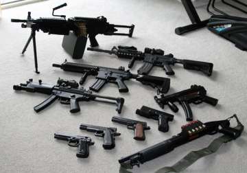 world s top ten weapon buyers india is at no.1