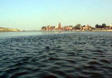 yamuna expected to cross danger level